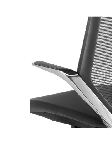 Brazos fijos sillón oficina Tokio de Euromof con respaldo en malla