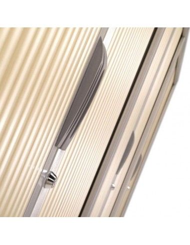 Detalle persiana de armario oficina metálico persiana vertical de Gapsa color gris Detalle persiana de armario oficina metálico persiana vertical de Gapsa color gris