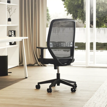 Silla de oficina con malla INK de Somomar, perfecta para trabajo en la oficina