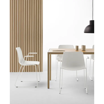 Silla Varya sin brazos con base trineo para oficina | Laoficinaonline