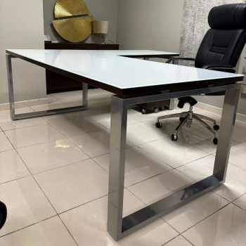 Mesa de dirección esquinera Volga | Laoficinaonline