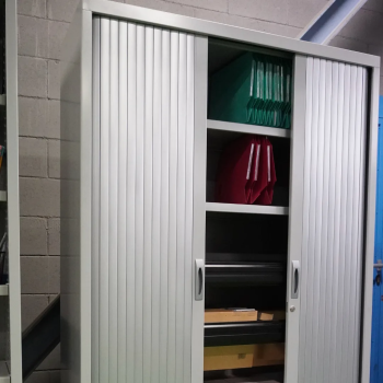 Armario metálico monoblock de persiana altura 198 cm. | Laoficinaonline