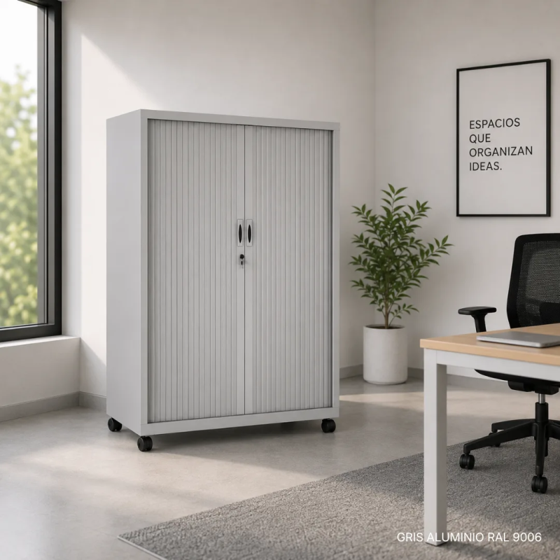 Armario con ruedas altura 168 cm. puertas de persiana vertical de Gapsa