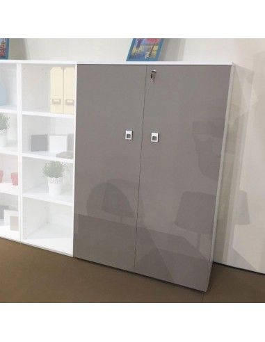 Armario oficina con puertas serie G3 de jgorbe en blanco y arena Armario oficina con puertas serie G3 de jgorbe en blanco y arena