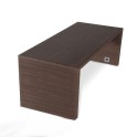 Mesa despacho serie Líder de JGorbe en nogal oscuro