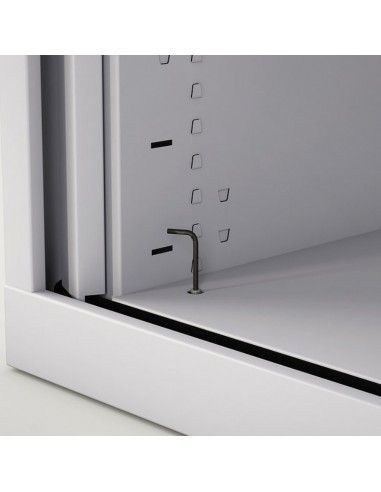 Detalle interior del armario oficina persiana vertical de Gapsa en blanco Detalle interior del armario oficina persiana vertical de Gapsa en blanco