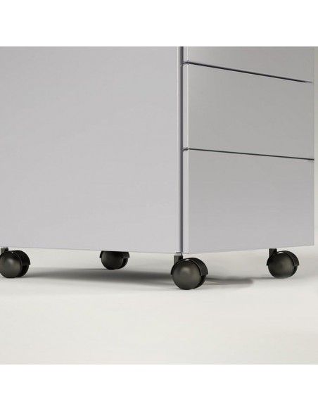 Detalle ruedas de cajonera metálica 3 cajones de Gapsa en gris Detalle ruedas de cajonera metálica 3 cajones de Gapsa en gris