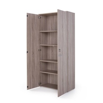 Armario oficina con llave alto de madera de JGorbe con cerradura y estantes en color olmo claro