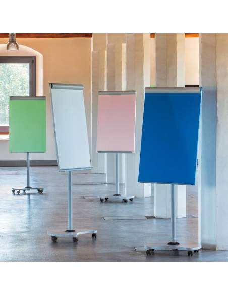 Pizarra escolar móvil de Rocada en varios colores