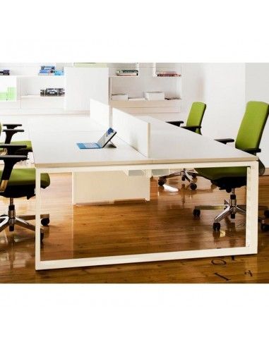 Mesa oficina multipuesto Skala de JGorbe en color blanco