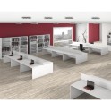 Mesa oficina multipuesto con separador de JGorbe en color blanco