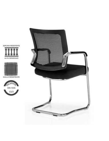 Silla confidente fija modelo Dallas con brazos estructurales.