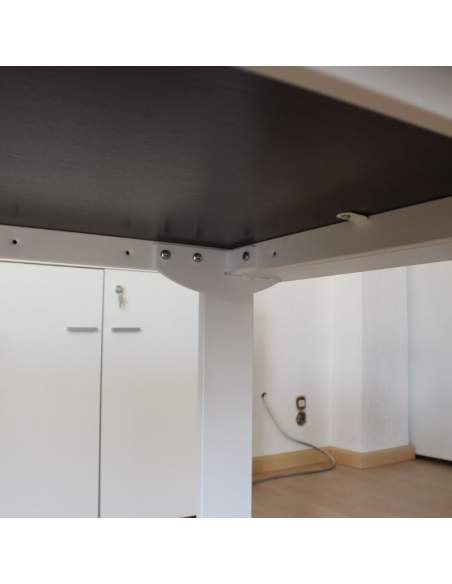 Mesa despacho Marc de AIC en wengué