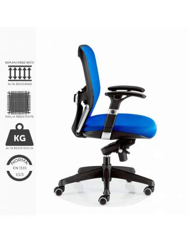 Silla de trabajo ergonómica Boston, en color azul. Con brazos regulables 2D, y soporte lumbar reforzado. Silla de trabajo ergonómica Boston, en color azul. Con brazos regulables 2D, y soporte lumbar reforzado.