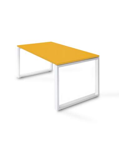 mesa de trabajo color mostaza y blanco