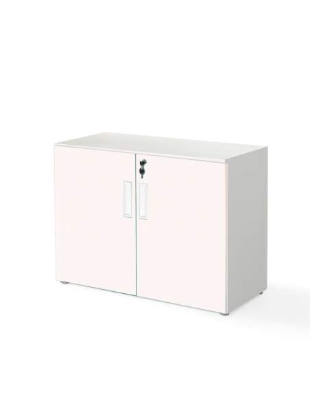 Armario oficina bajo con puertas color rosa Armario oficina bajo con puertas color rosa