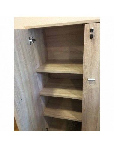interior del armario oficina mediano con puertas color olmo de jgorbe