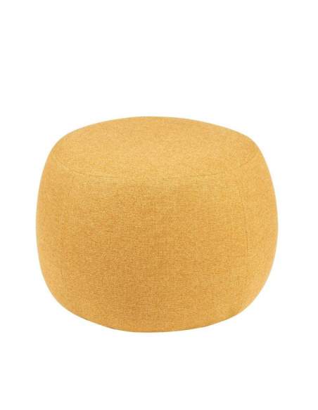 Puf color mostaza tapizado. Modelo Jason de Somcasa Puf color mostaza tapizado. Modelo Jason de Somcasa
